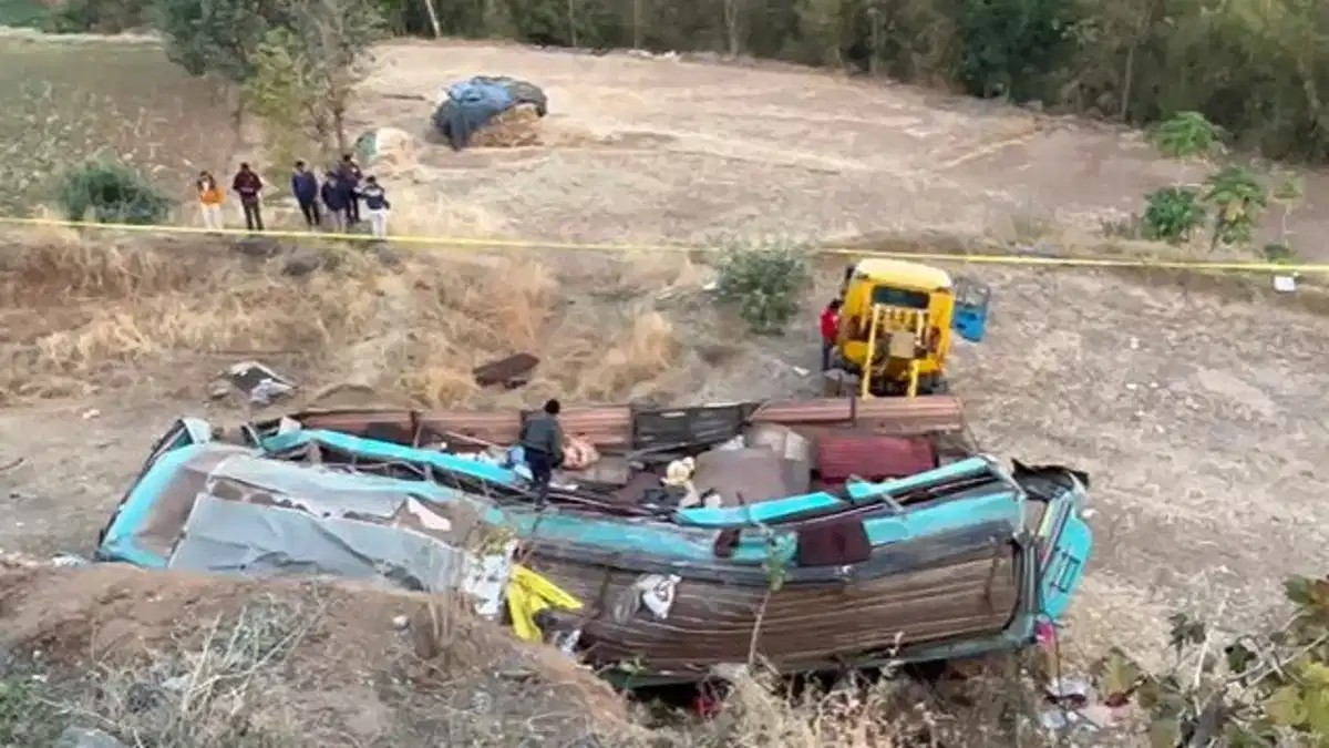 Nashik-Surat NH Bus Accident
